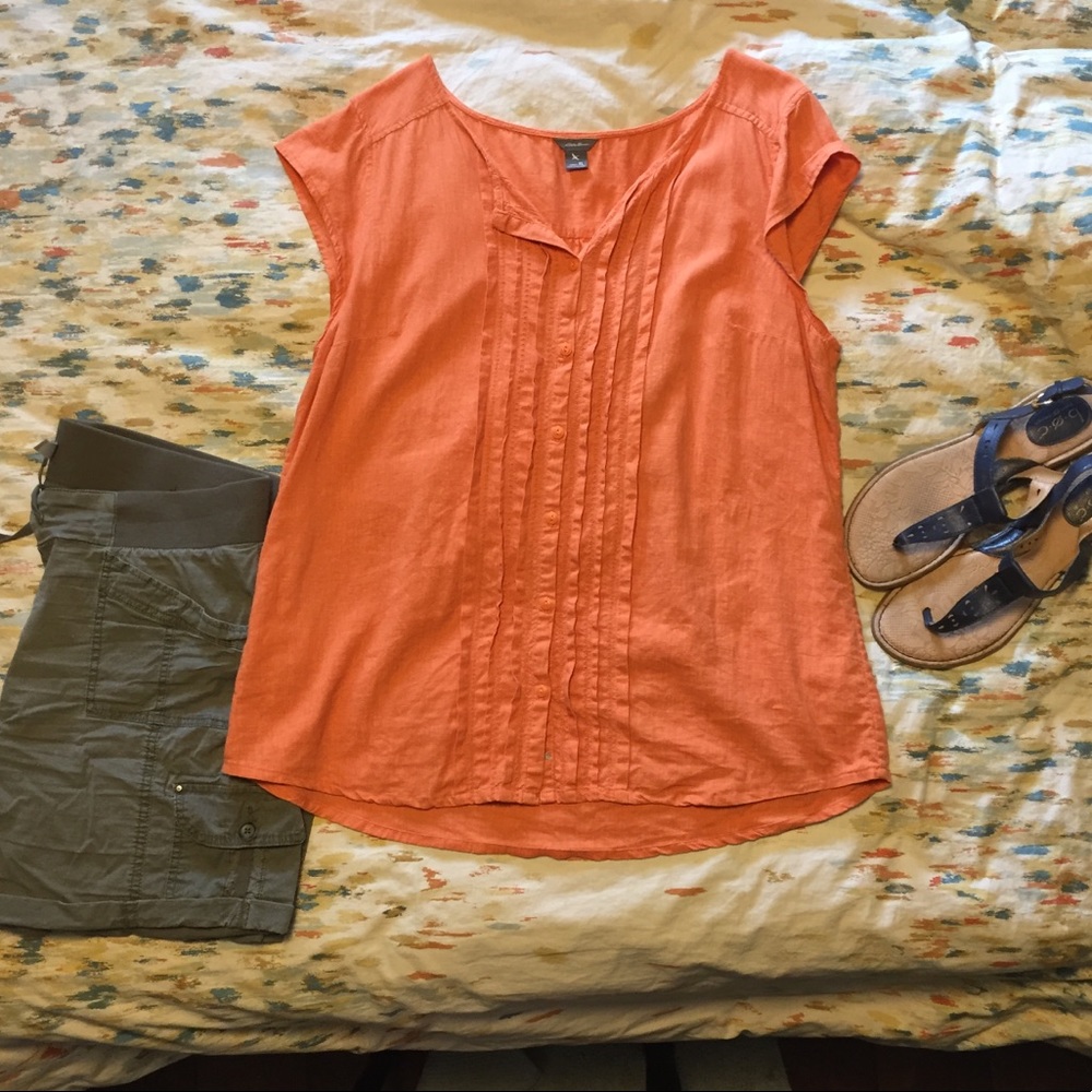 Eddie Bauer linen blend shirt